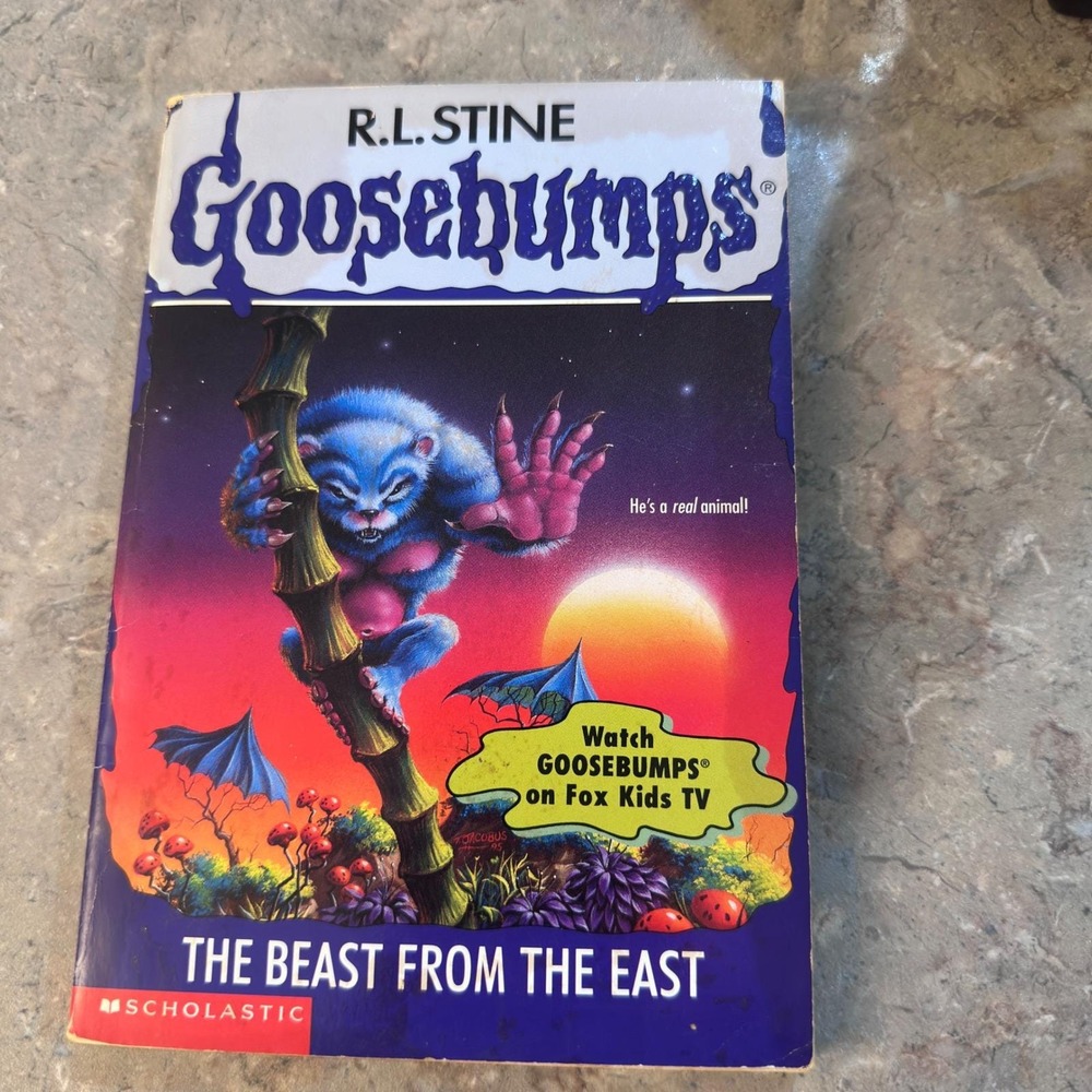 R.L. Stine Goosebumps #43 The Beast From The East Paperback 1996 Scholastic - Picture 2 of 9
